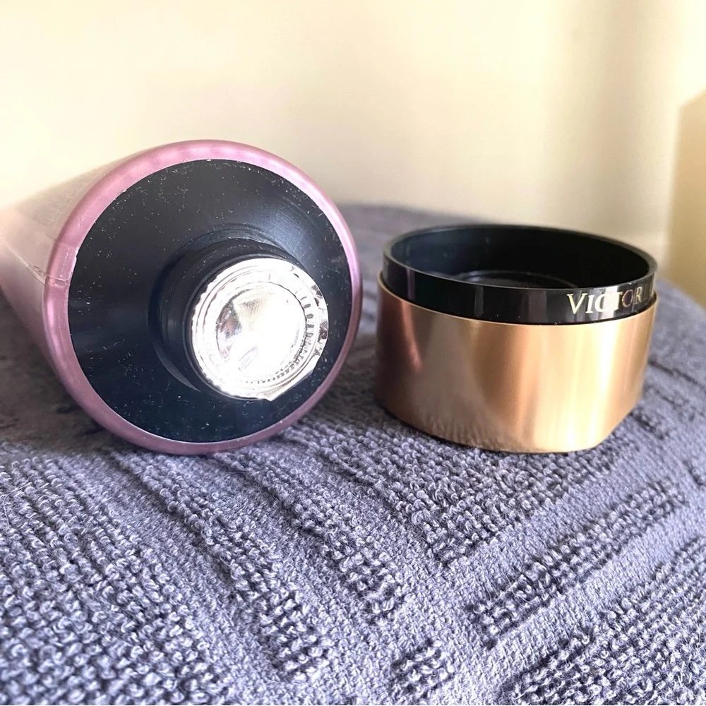 🐭 SALE! Victoria's Secret Velvet Petals Fragrance Lotion - Picture 7 of 7